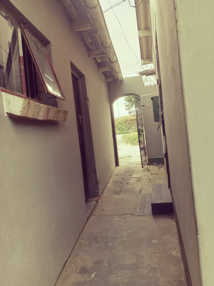7 Bedroom Property for Sale in Mdantsane Nu 13 Eastern Cape